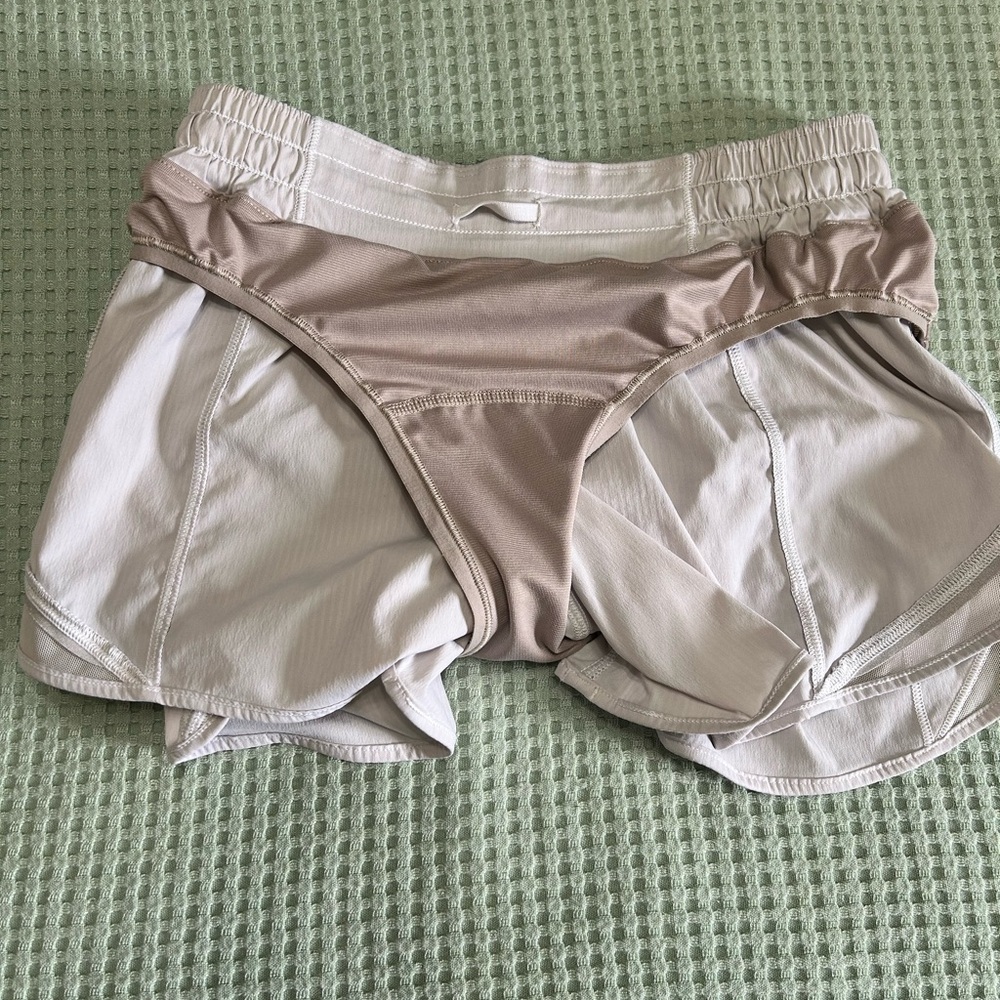 Lululemon Hotty Hot Athletic Shorts - Picture 6 of 8